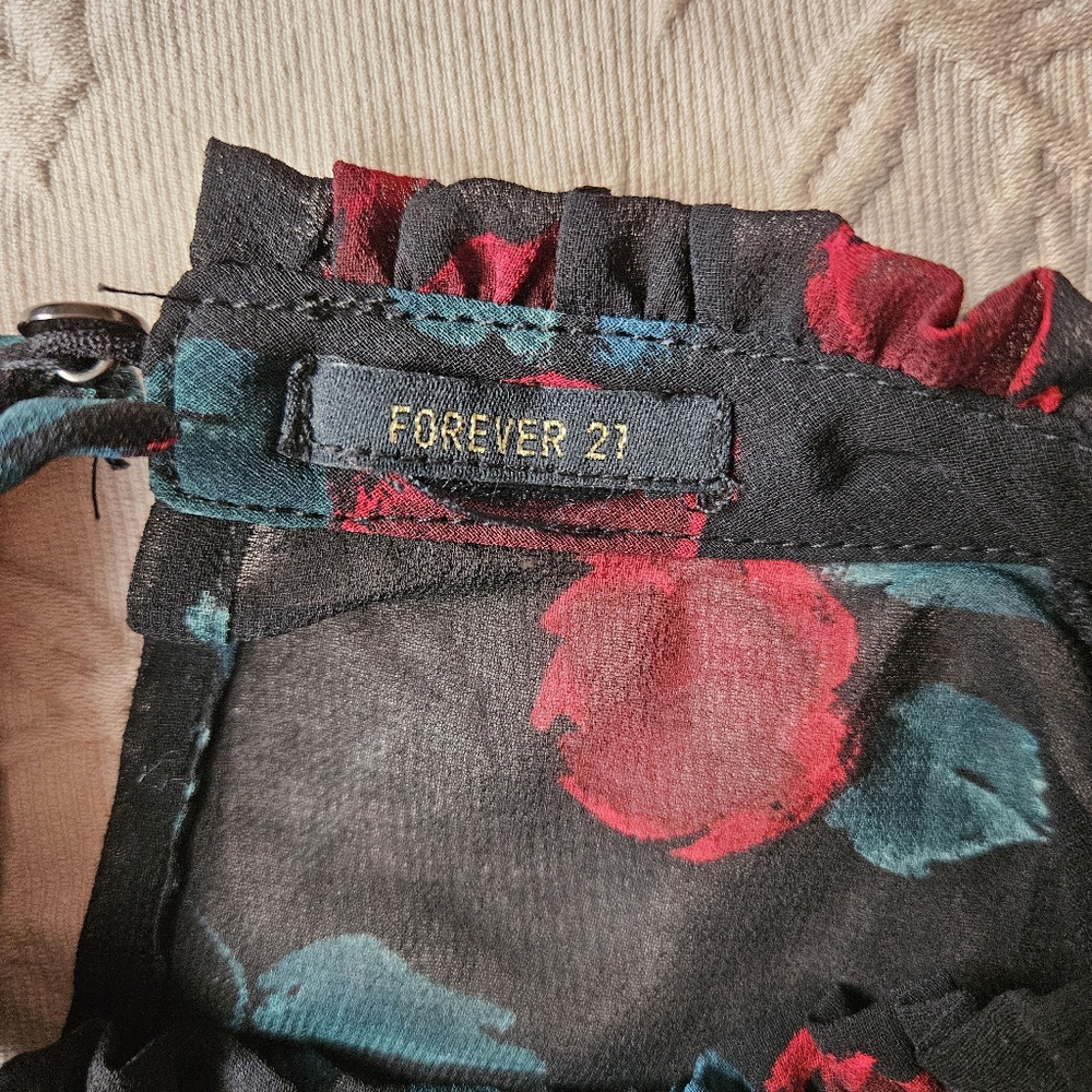 Floral sleeveless ruffle blouse - Picture 4 of 4